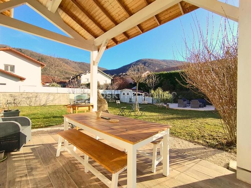 Maison - 106 m² - 5 pièces