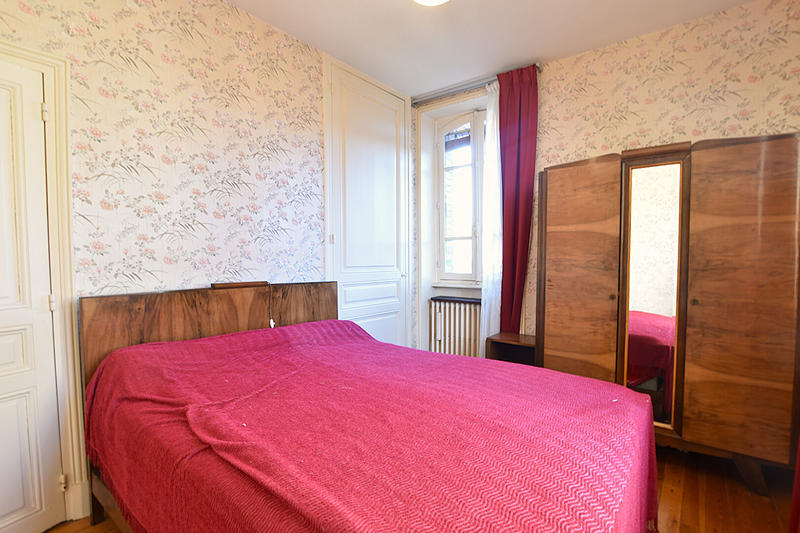 Maison - 155 m² - 9 pièces