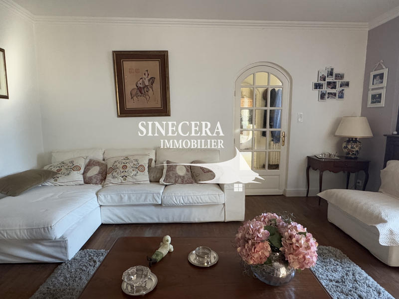 Maison - 207 m² - 6 pièces