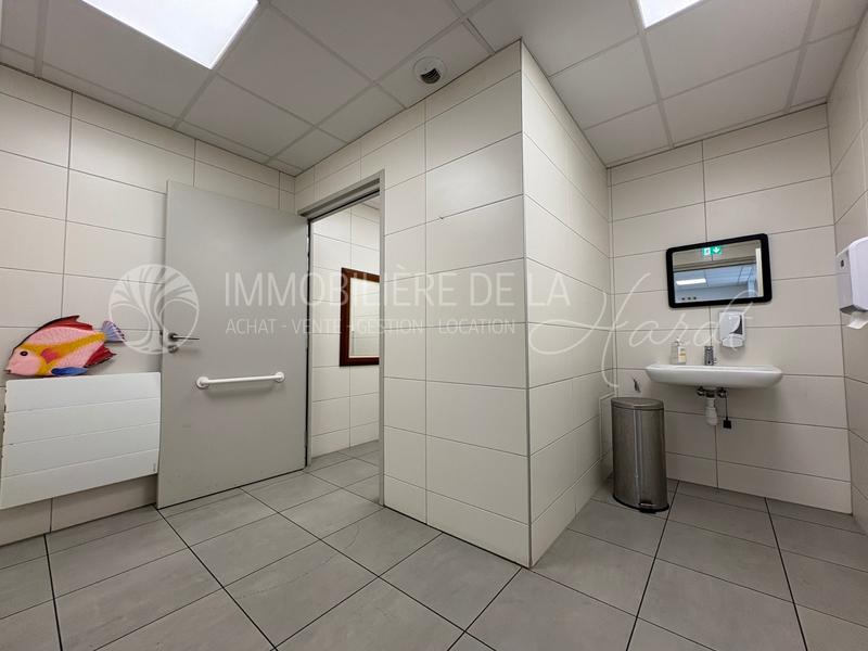 Local commercial - 473 m²