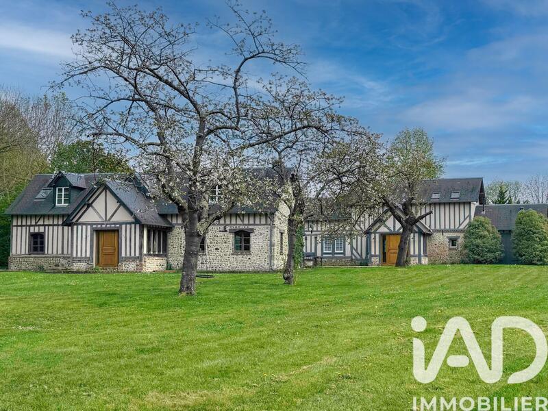 Maison - 350 m² - 10 pièces