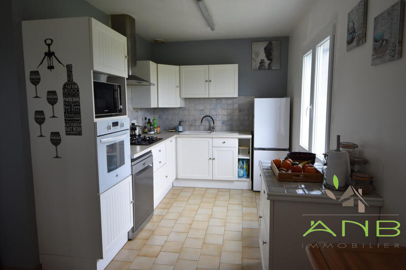 Maison - 110 m² - 4 pièces