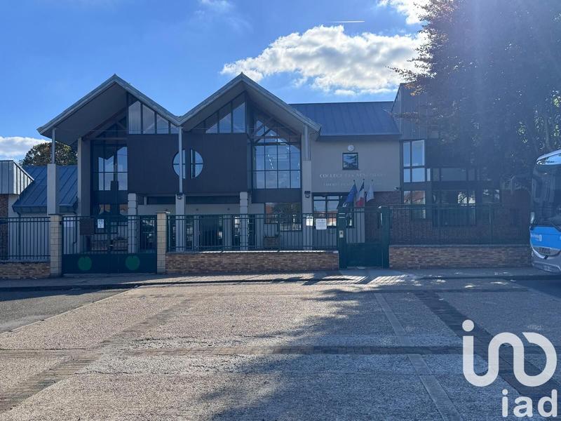 Maison - 137 m² - 6 pièces