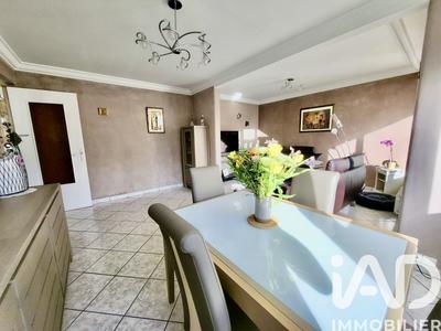 Appartement - 86 m² - 5 pièces