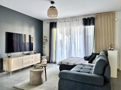 Maison - 86 m² - 4 pièces