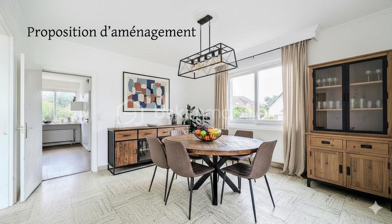 Demeure - 250 m² - 11 pièces