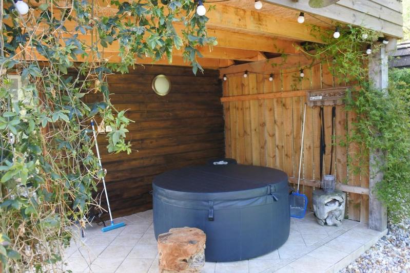 Propriété - 300 m² - 10 pièces