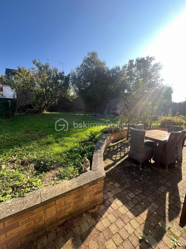 Maison traditionnelle - 175 m² - 6 pièces