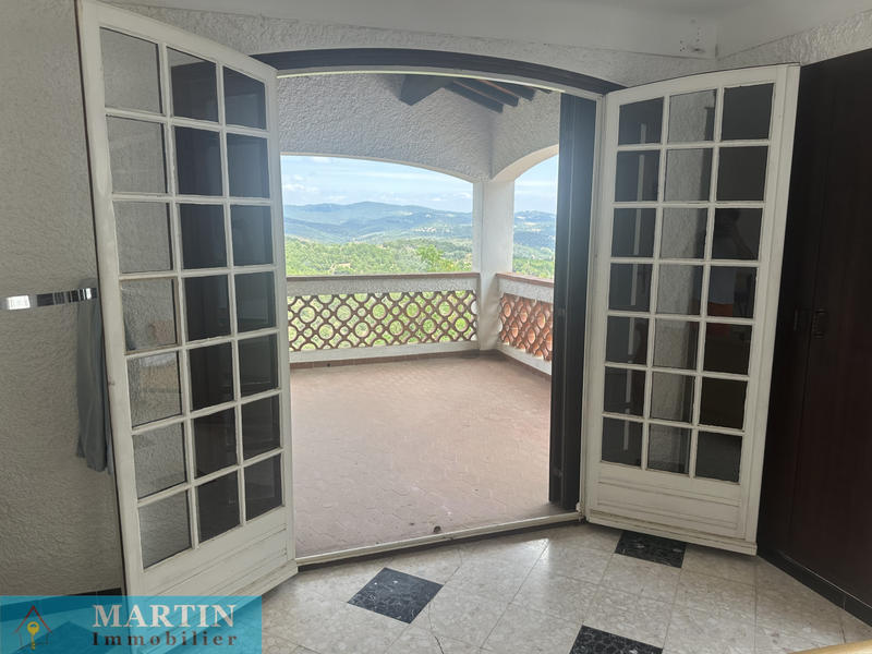 Villa - 205 m² - 8 pièces