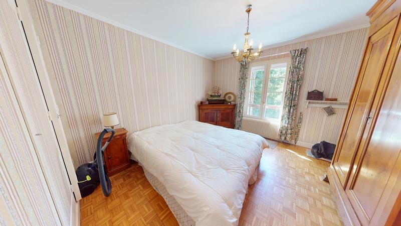 Maison - 142 m² - 7 pièces