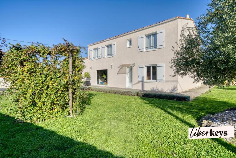 Maison d'architecte - 112 m² - 5 pièces