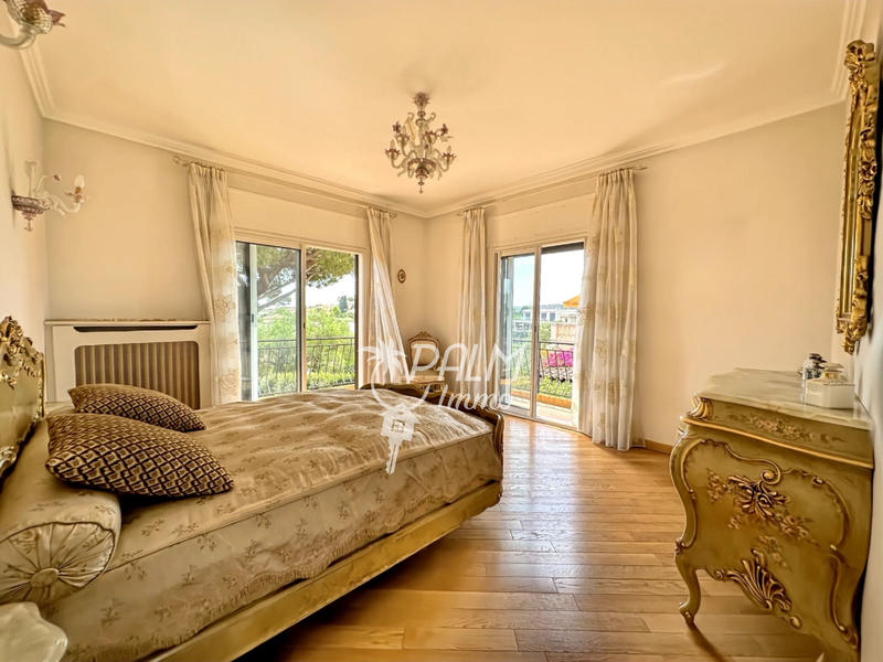 Villa - 154 m² - 6 pièces