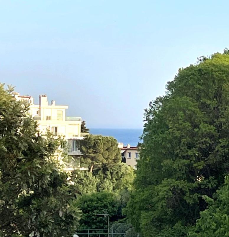 Penthouse - 100 m² - 4 pièces