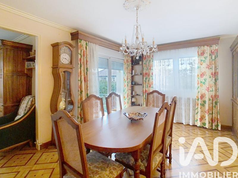 Maison - 128 m² - 7 pièces