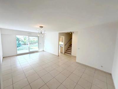 Maison jumelée - 118 m² - 5 pièces