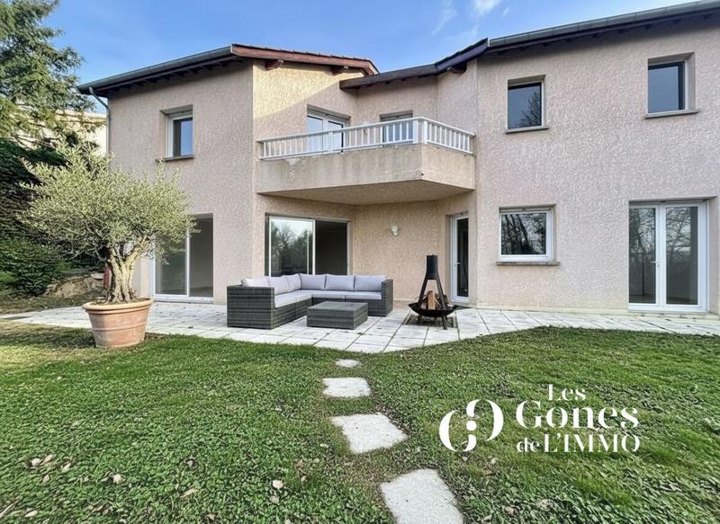 Maison - 151 m² - 5 pièces