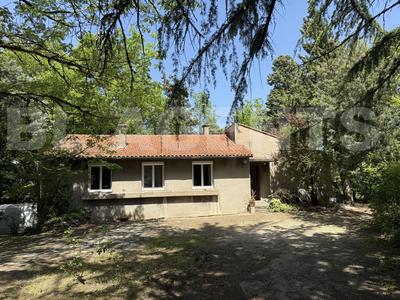 Maison traditionnelle - 97 m² - 6 pièces