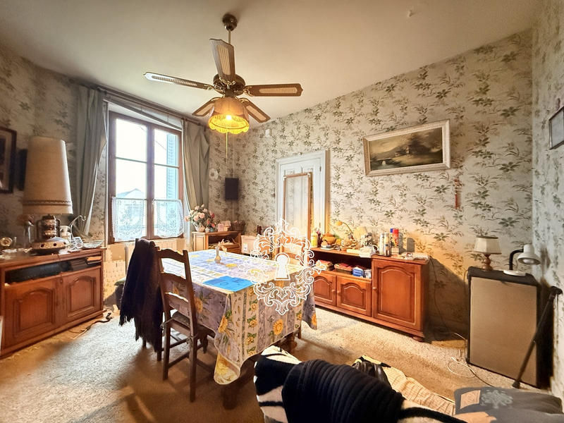 Maison - 98 m² - 4 pièces