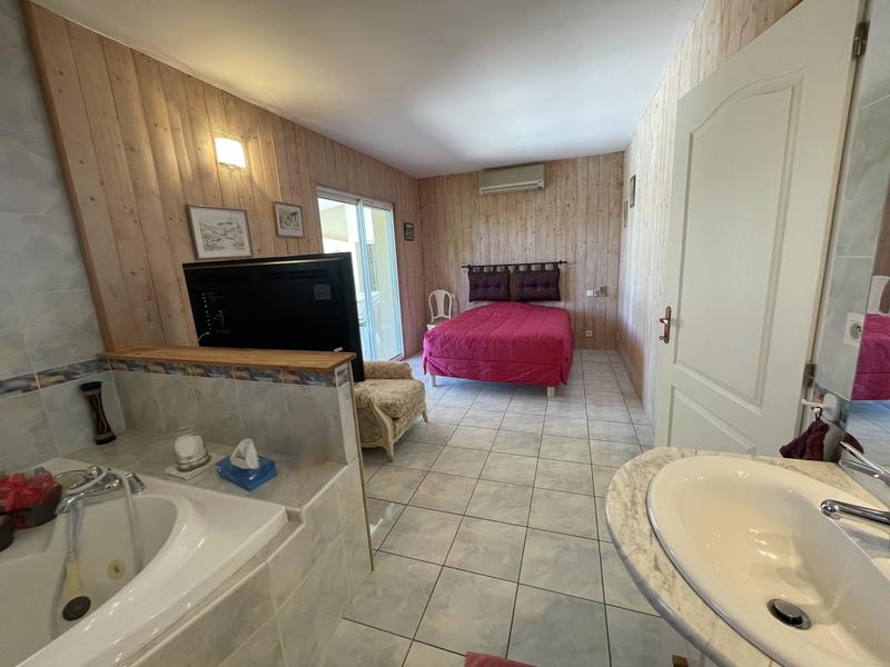 Villa - 180 m² - 6 pièces