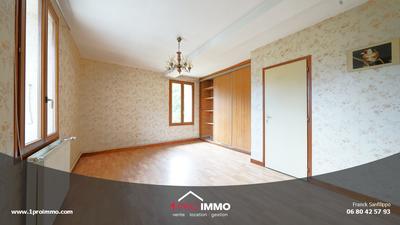 Maison - 140 m² - 6 pièces