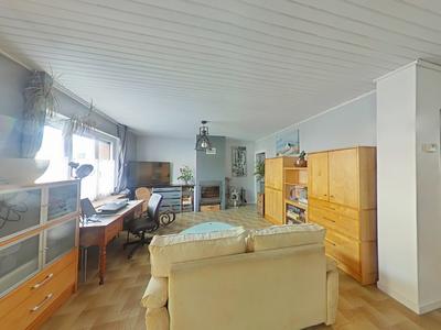 Maison - 180 m² - 7 pièces