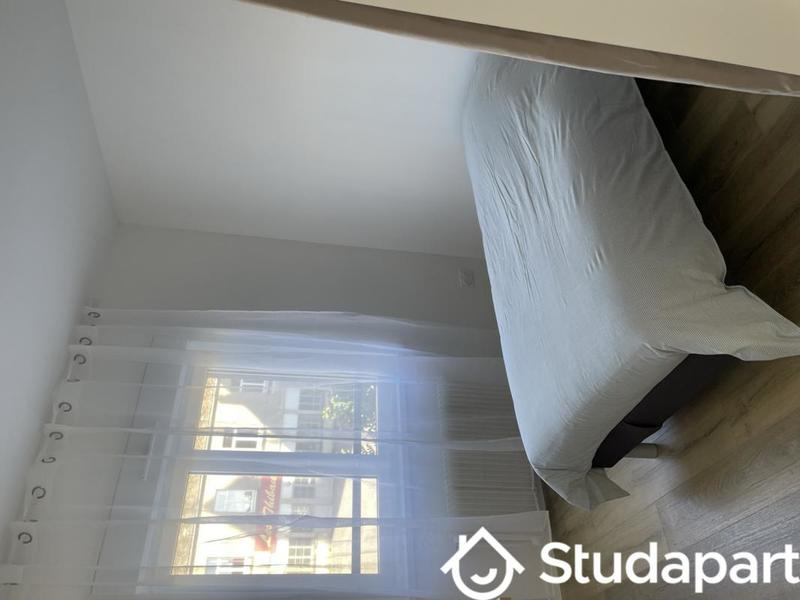 Chambre - 9 m² - 1 pièce