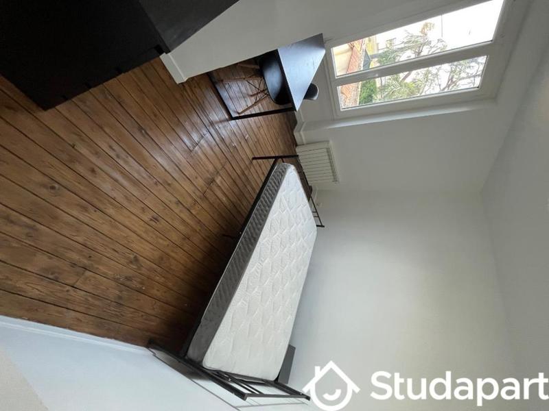 Chambre - 9 m² - 1 pièce