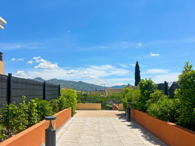 Appartement - 82 m² - 4 pièces