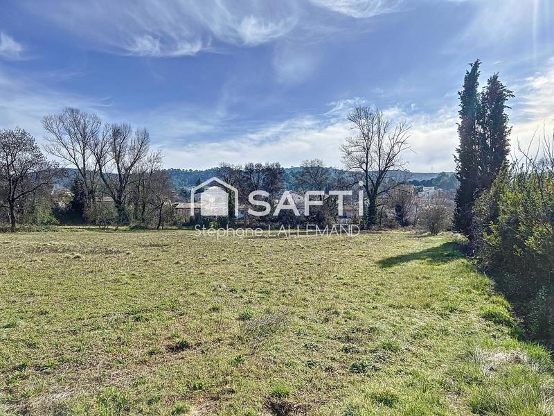 Terrain - 2 390 m²