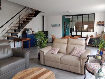 Maison - 130 m² - 6 pièces