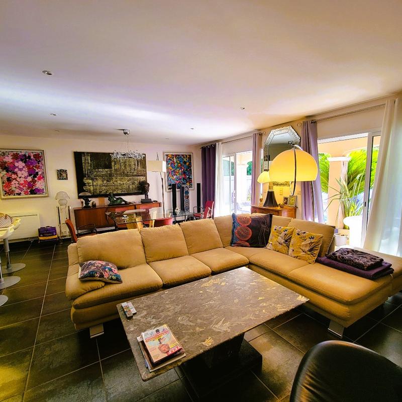 Maison - 148 m² - 6 pièces