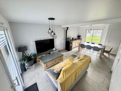 Maison - 98 m² - 4 pièces