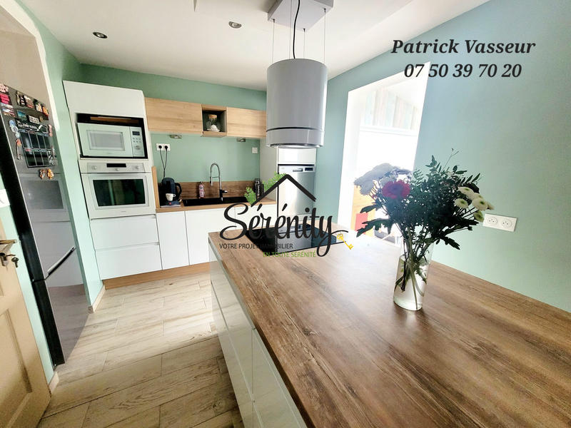 Maison - 93 m² - 5 pièces