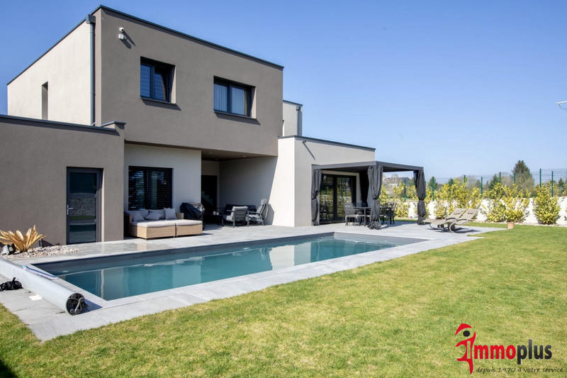 Maison - 171 m² - 6 pièces