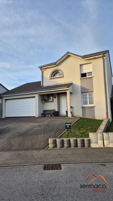 Maison - 90 m² - 4 pièces