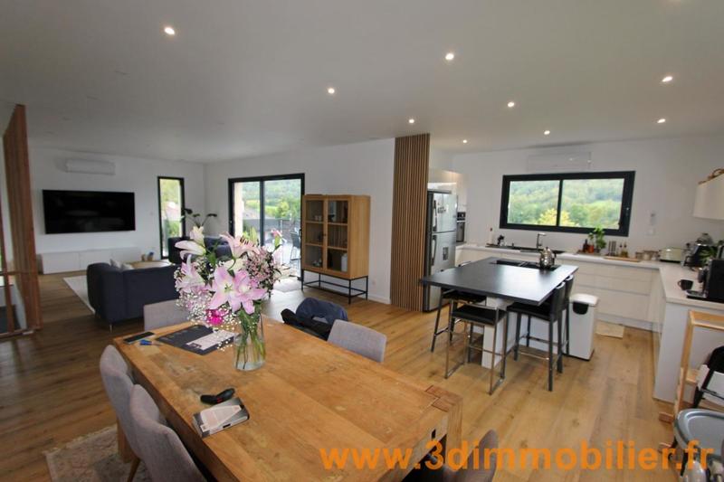 Maison - 189 m² - 7 pièces