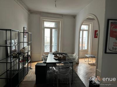 Appartement - 100 m² - 4 pièces