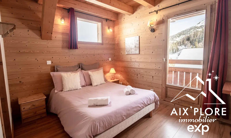 Châlet - 179 m² - 8 pièces