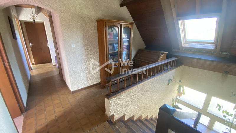 Maison traditionnelle - 147 m² - 8 pièces