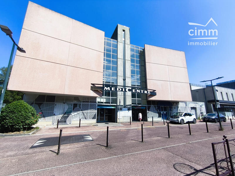 Local d'activités - 59 m² - 3 pièces