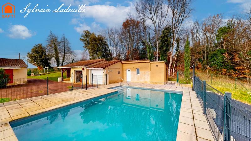 Maison - 120 m² - 5 pièces