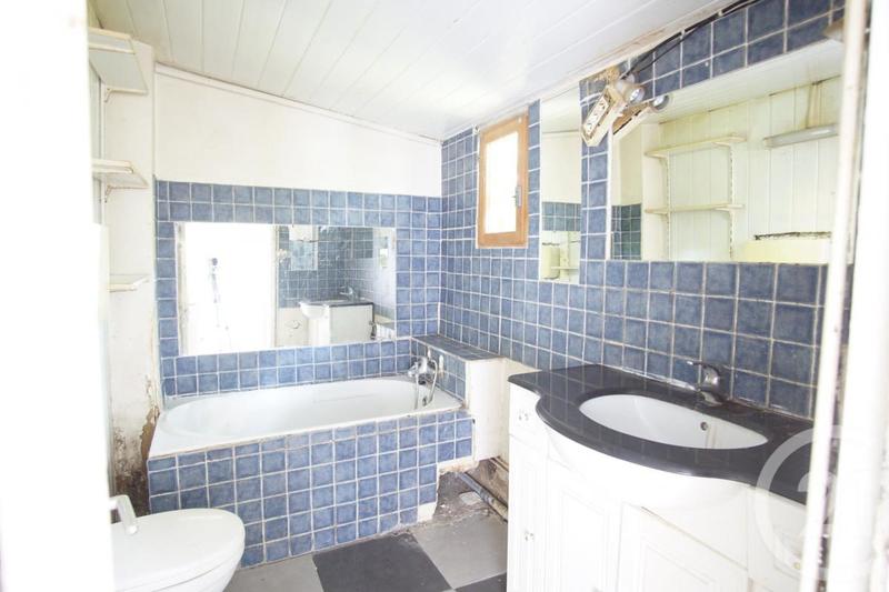 Pavillon - 217 m² - 7 pièces