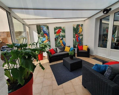 Maison - 259 m² - 12 pièces