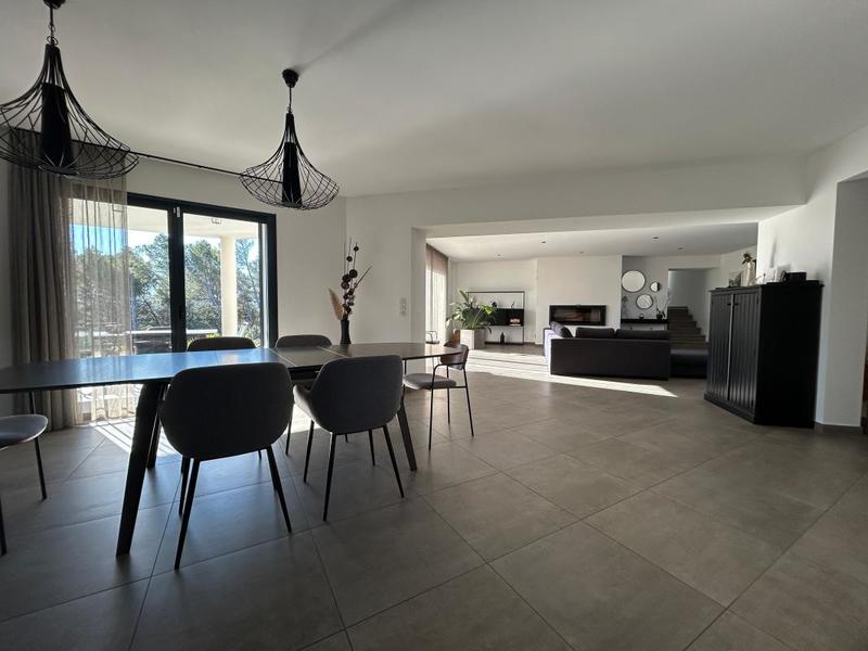 Maison - 172 m² - 4 pièces