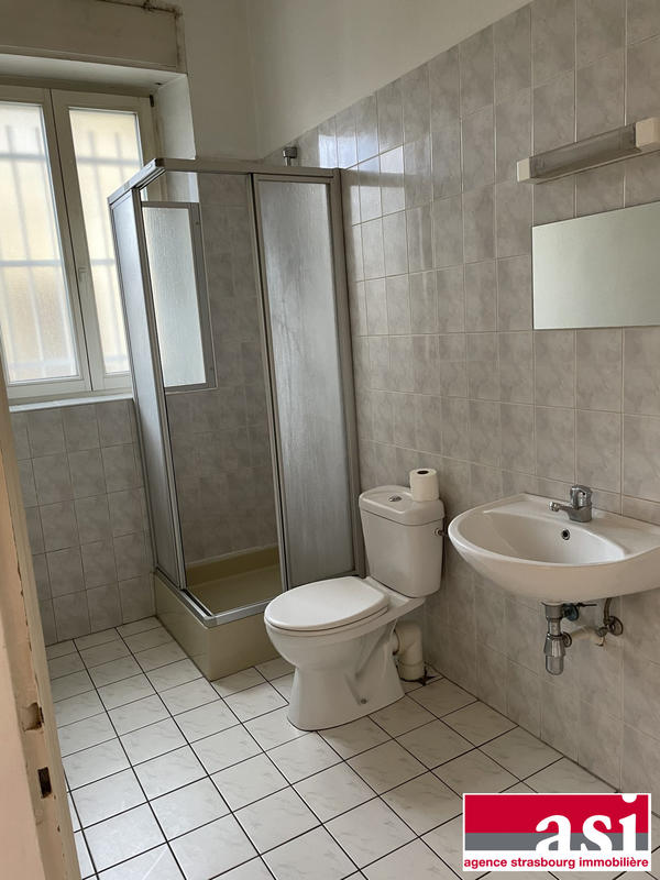 Local commercial - 231 m² - 3 pièces