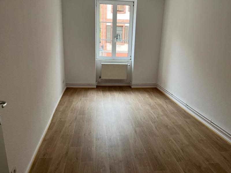 Appartement - 85 m² - 3 pièces