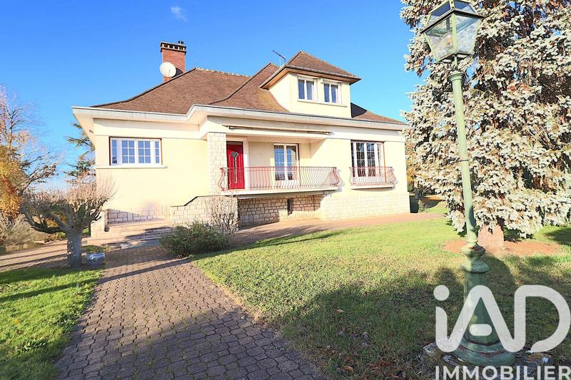 Maison - 306 m² - 7 pièces