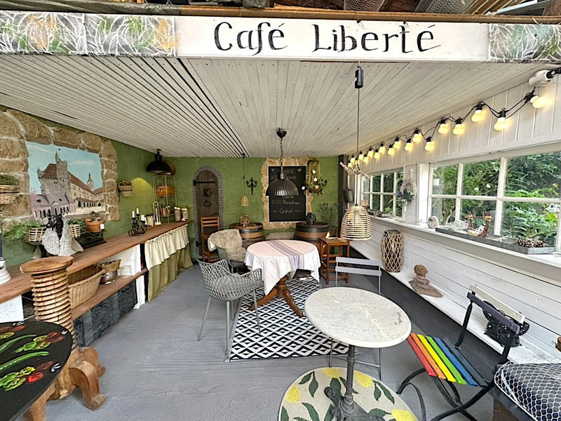 Maison - 200 m² - 6 pièces