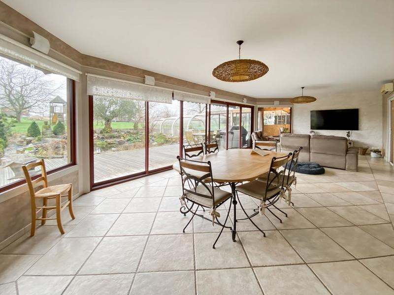 Maison - 170 m² - 5 pièces