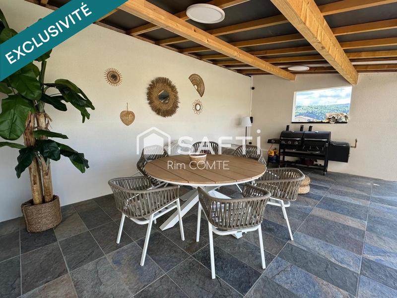 Maison - 191 m² - 8 pièces